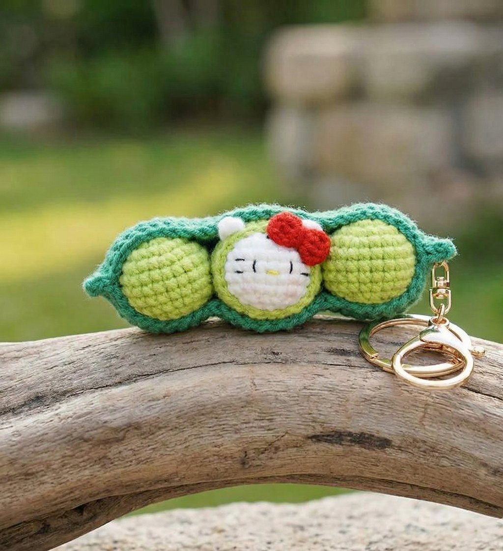 Crochet Pea Pod Keyring