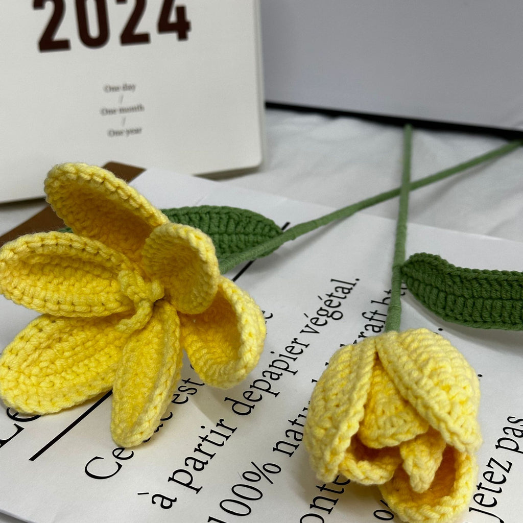 Crochet Tulip Stem