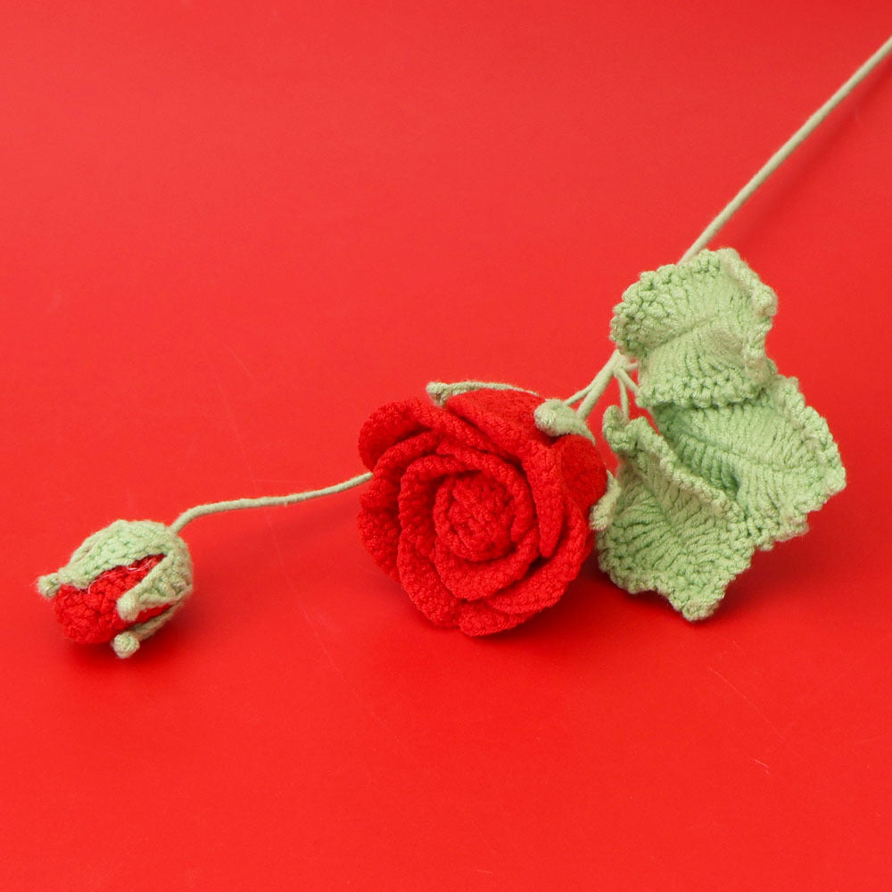 Crochet rosa stem showing rich layered petal detail